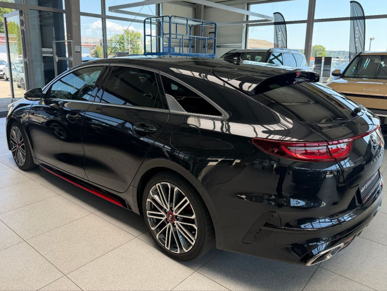 Kia ProCeed / pro_cee'd ProCeed GT — photo 10