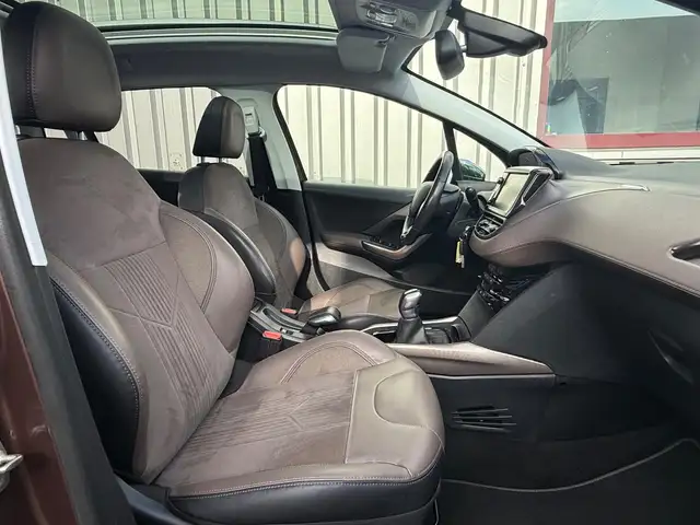 Peugeot 2008 view 9