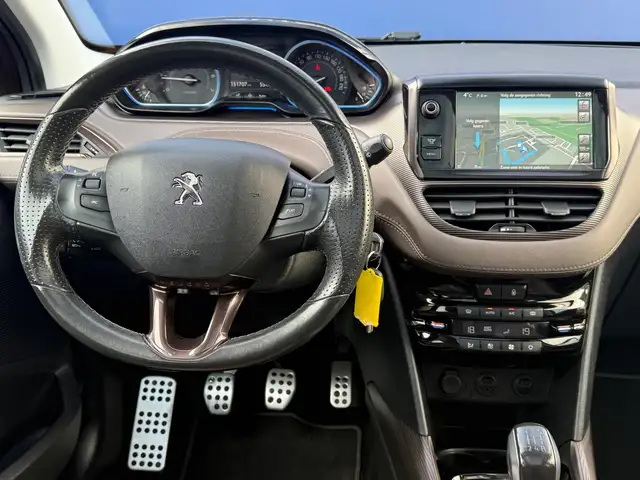 Peugeot 2008 view 4