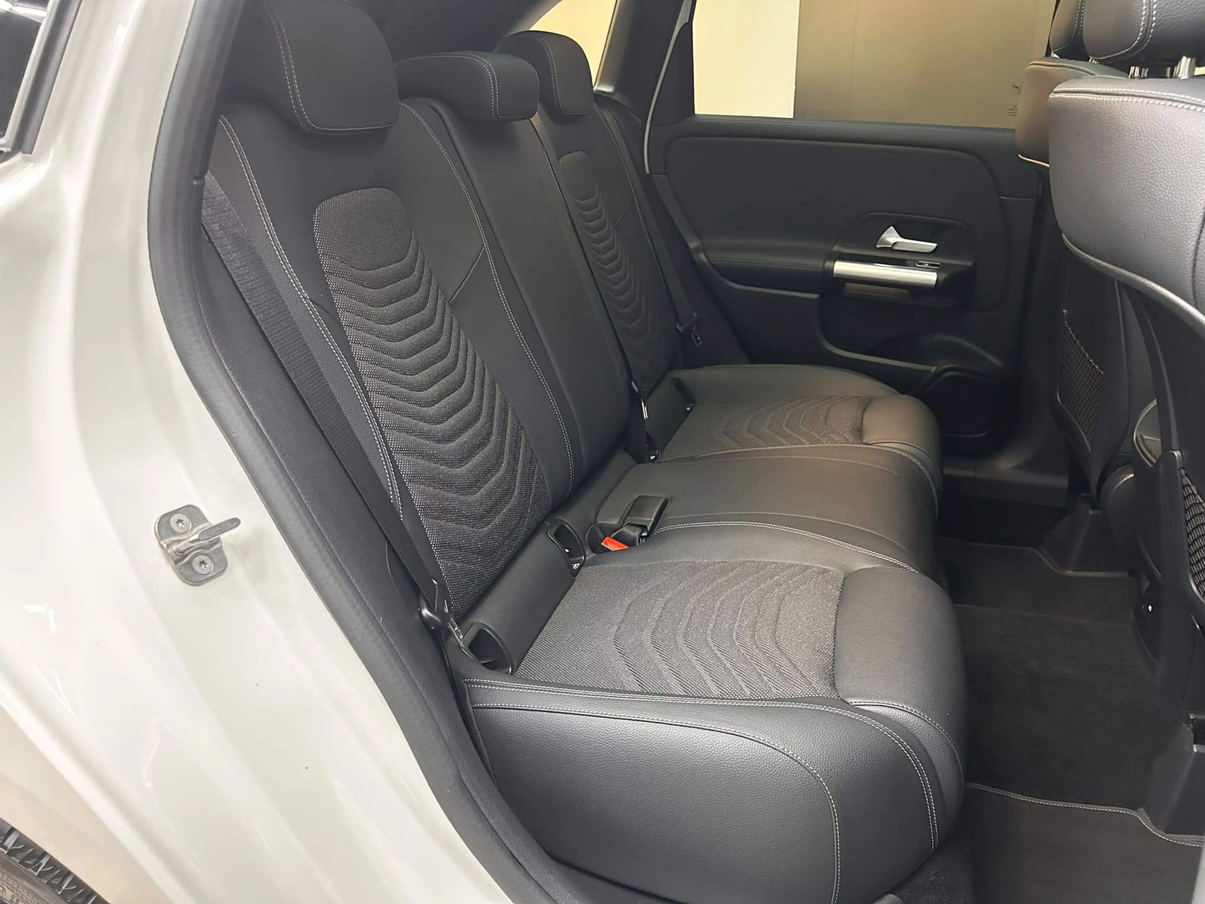 Mercedes-Benz B 200 Advanced Mild-Hybrid PANO+LED+SHZ+NAV+ACC+ — photo 11