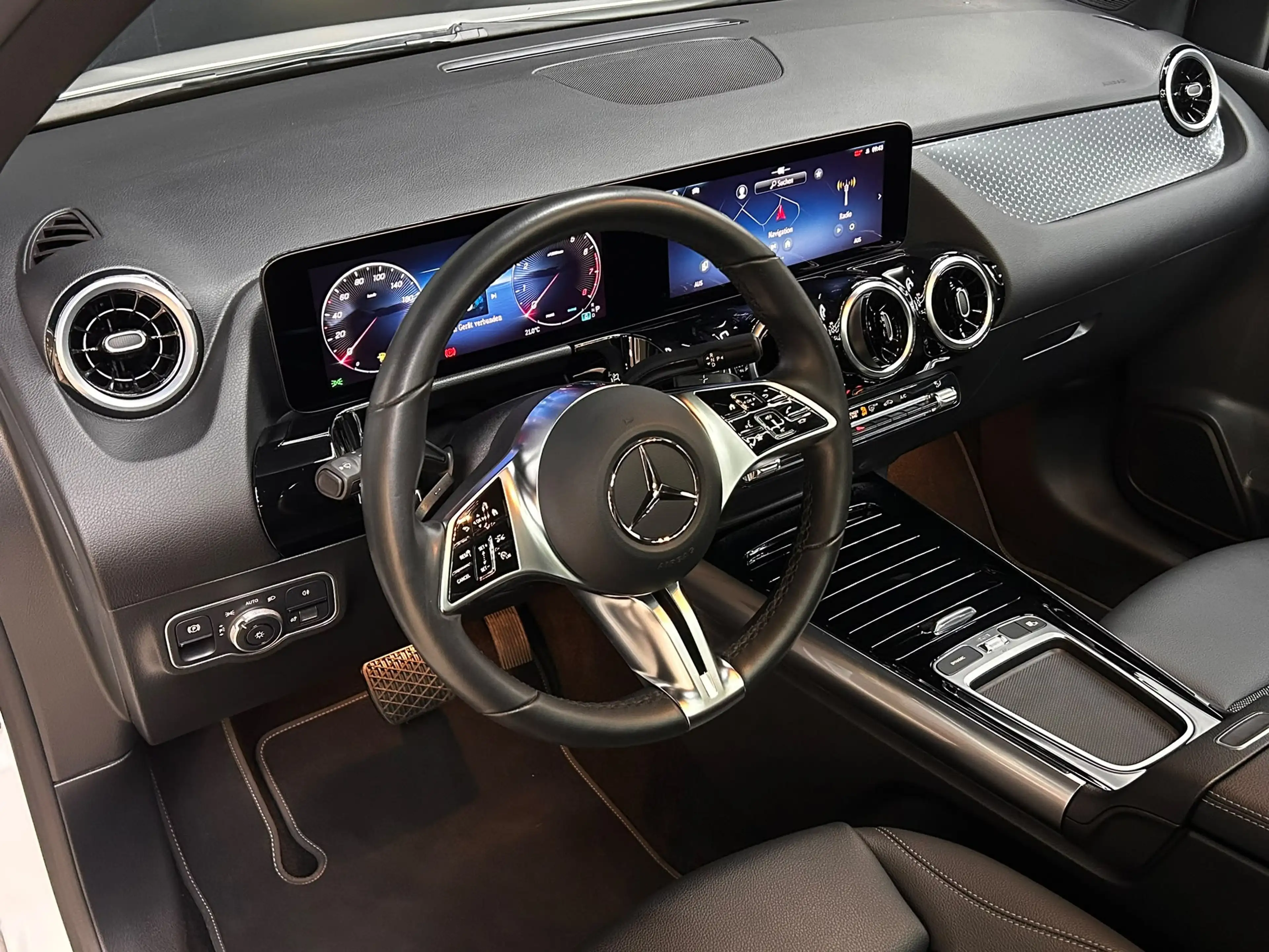Mercedes-Benz B 200 Advanced Mild-Hybrid PANO+LED+SHZ+NAV+ACC+ — photo 12