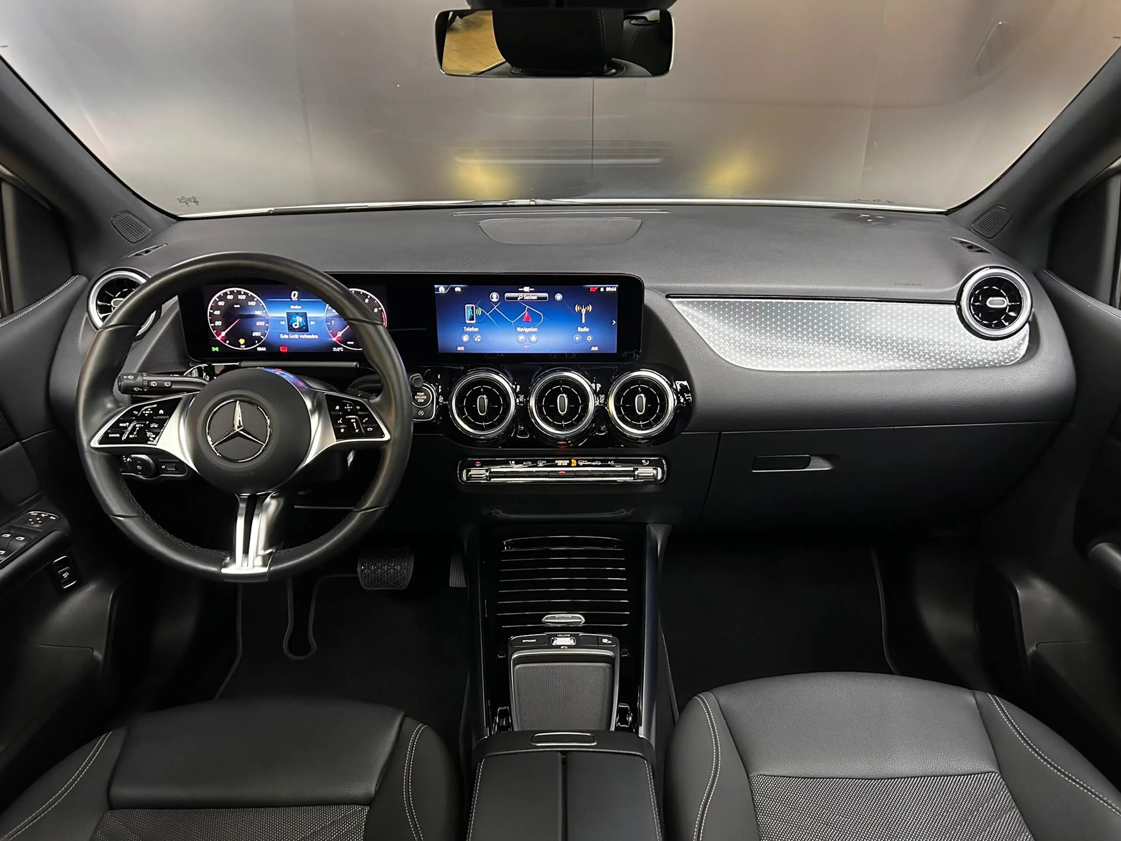 Mercedes-Benz B 200 Advanced Mild-Hybrid PANO+LED+SHZ+NAV+ACC+ — photo 13