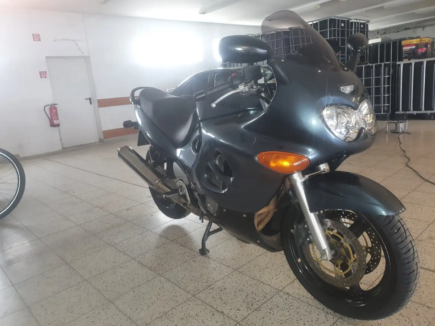 Suzuki GSX-S 750 750 F. Tel 015237733512 super gepflegt Срібний - 1