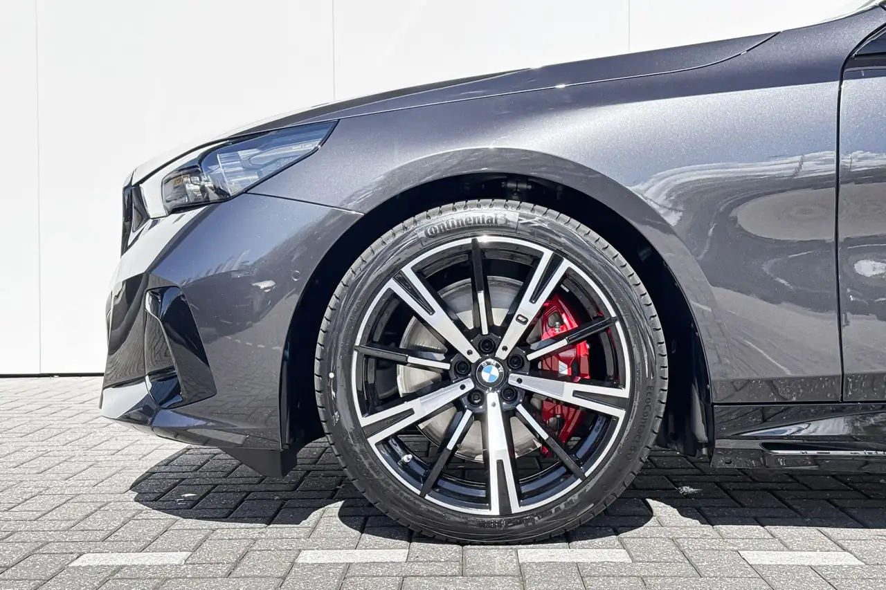 BMW i5 2026
