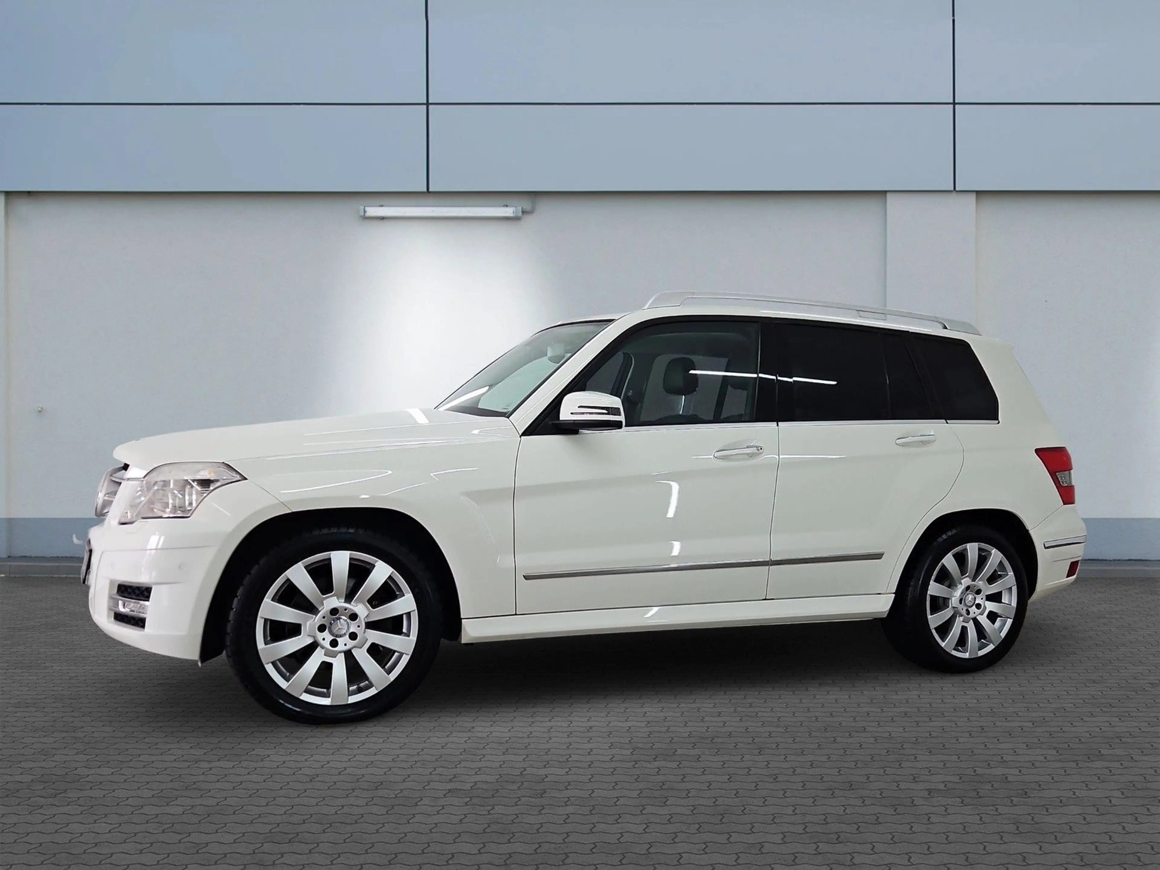 Mercedes-Benz GLK 300 4Matic *SHZ*NAV*MEM*LEDER*69TKM — photo 4