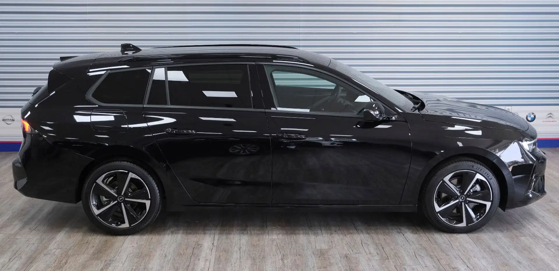 Opel Astra L 1.2 ST GS *NAVI/HEAD-UP/HIFI/MATRIX/AHK* Schwarz - 2