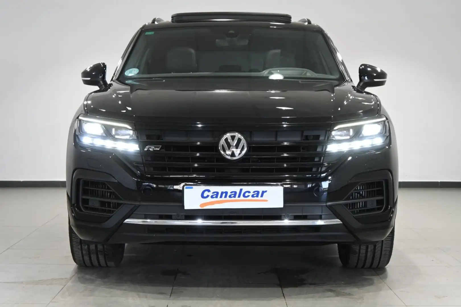 Volkswagen Touareg 3.0 TSI V6 R-Line Tiptronic 4Motion Fekete - 2