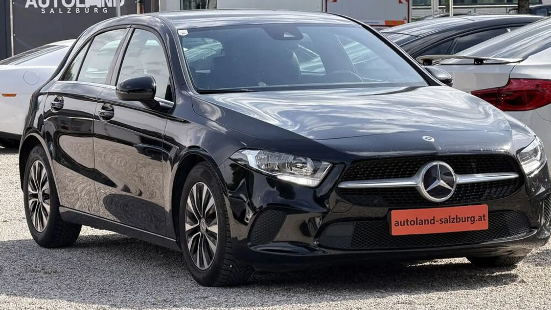 Mercedes-Benz A 180 d orig. 33tkm! Rückfahrkamera Sitzheiz Schwarz - 1