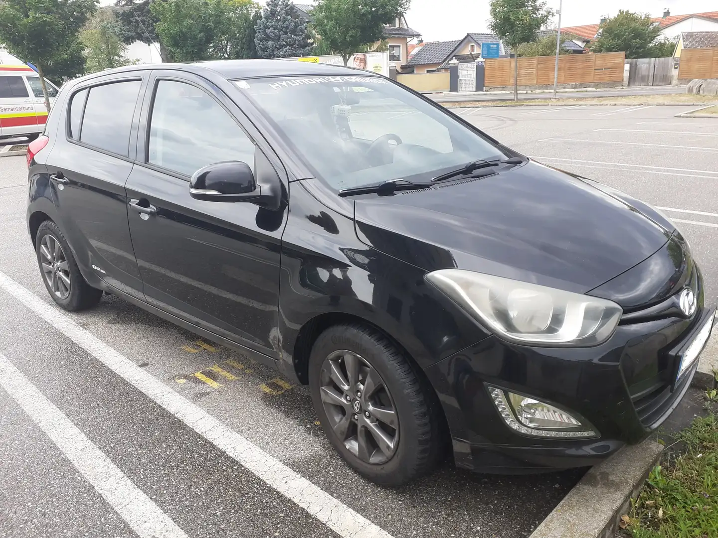 Hyundai i20 Classic EURO 5 Schwarz - 1