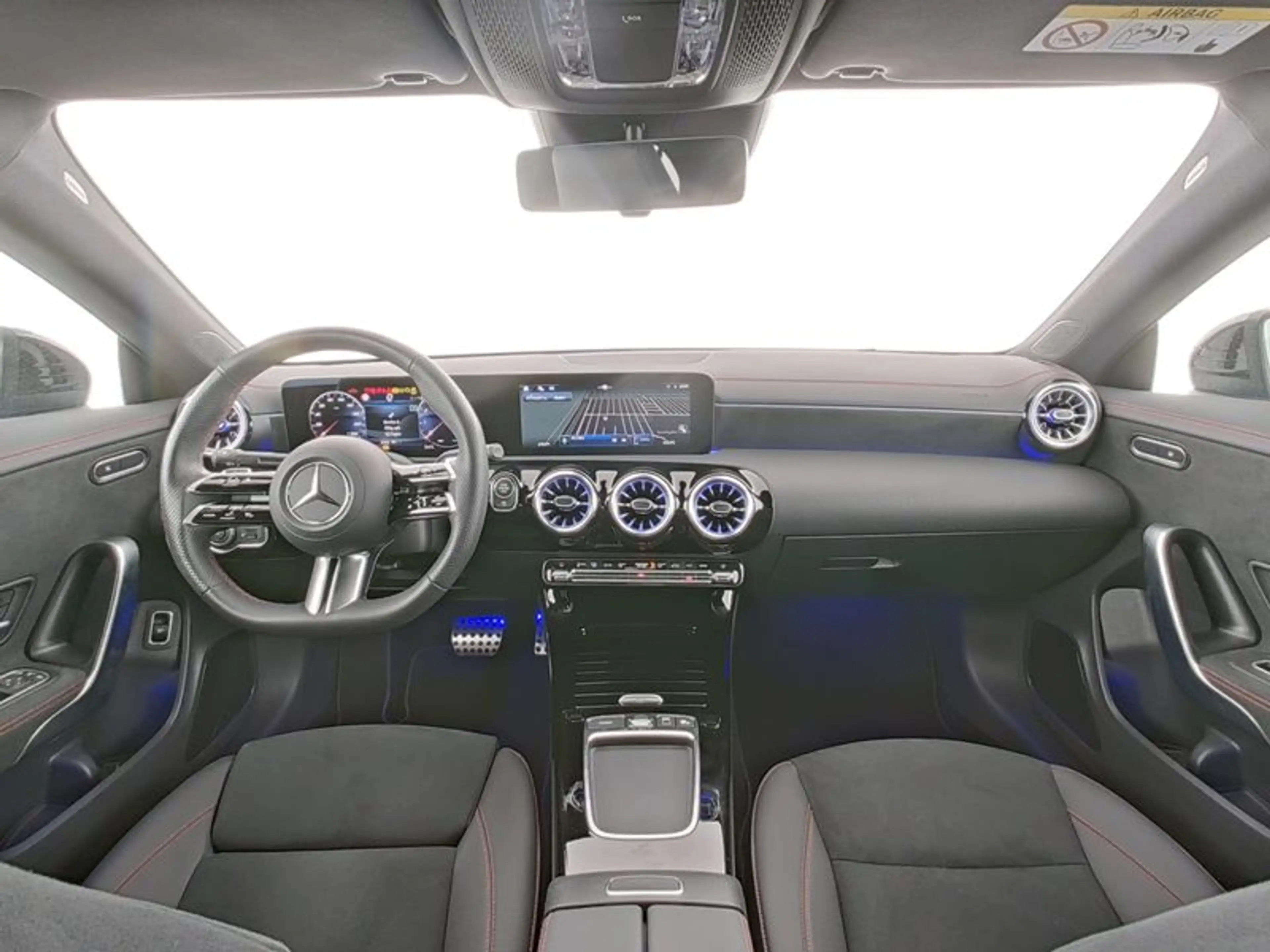 Mercedes-Benz CLA 220 4M *AMG Night Multibeam Ambie Totwin — photo 6
