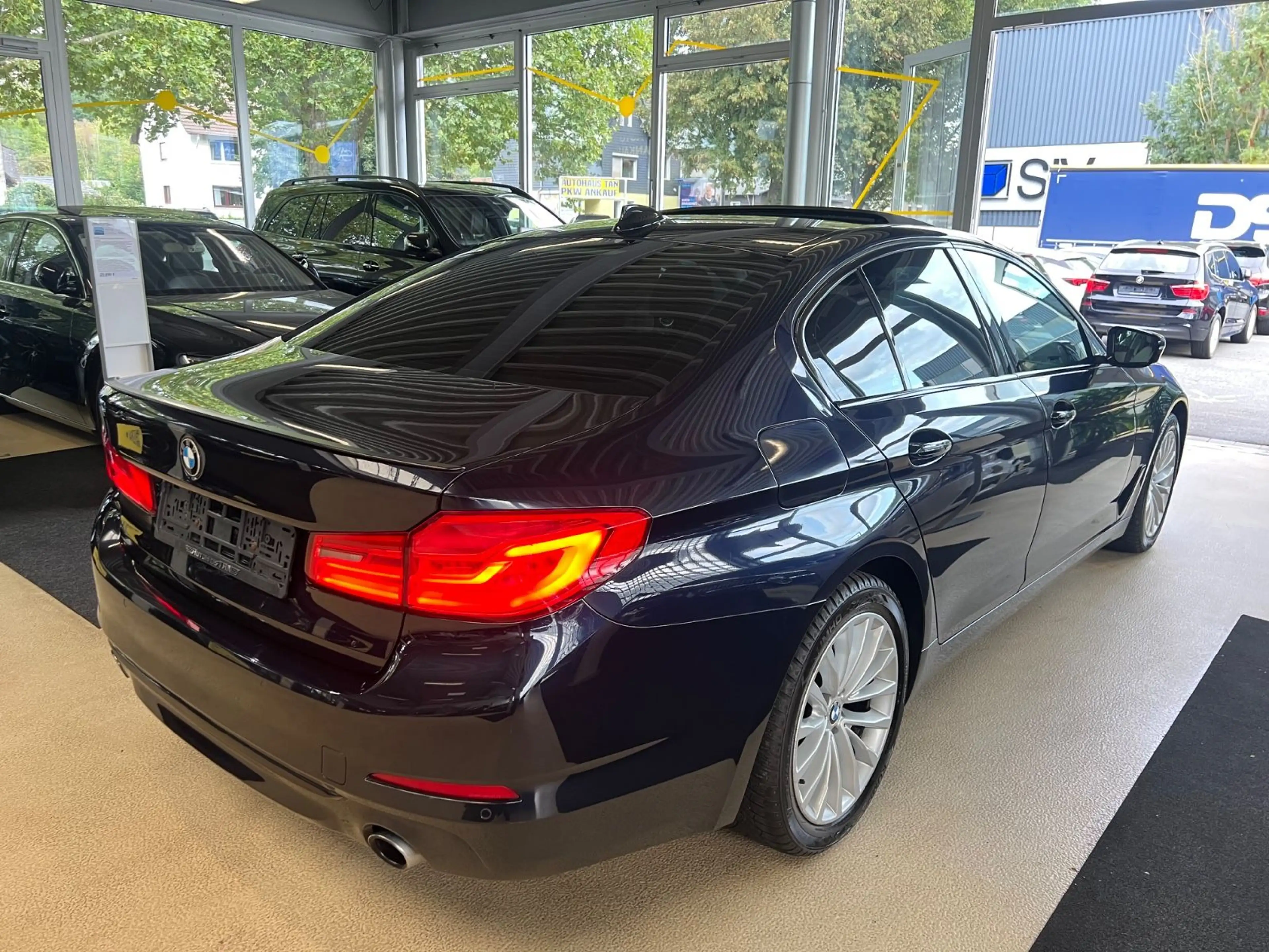 BMW 525 d Lim. Luxury Line * SCHIEBEDACH *AMBIENTE* — photo 7