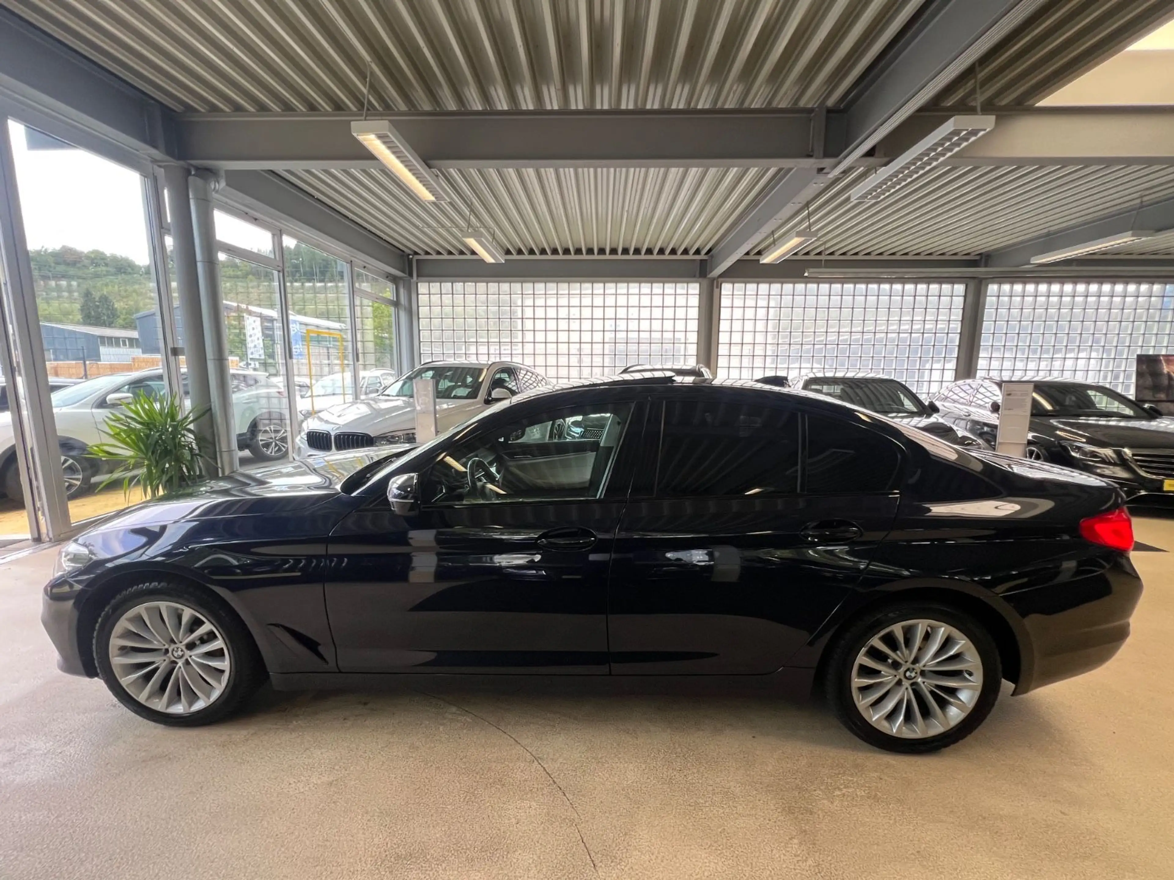 BMW 525 d Lim. Luxury Line * SCHIEBEDACH *AMBIENTE* — photo 4