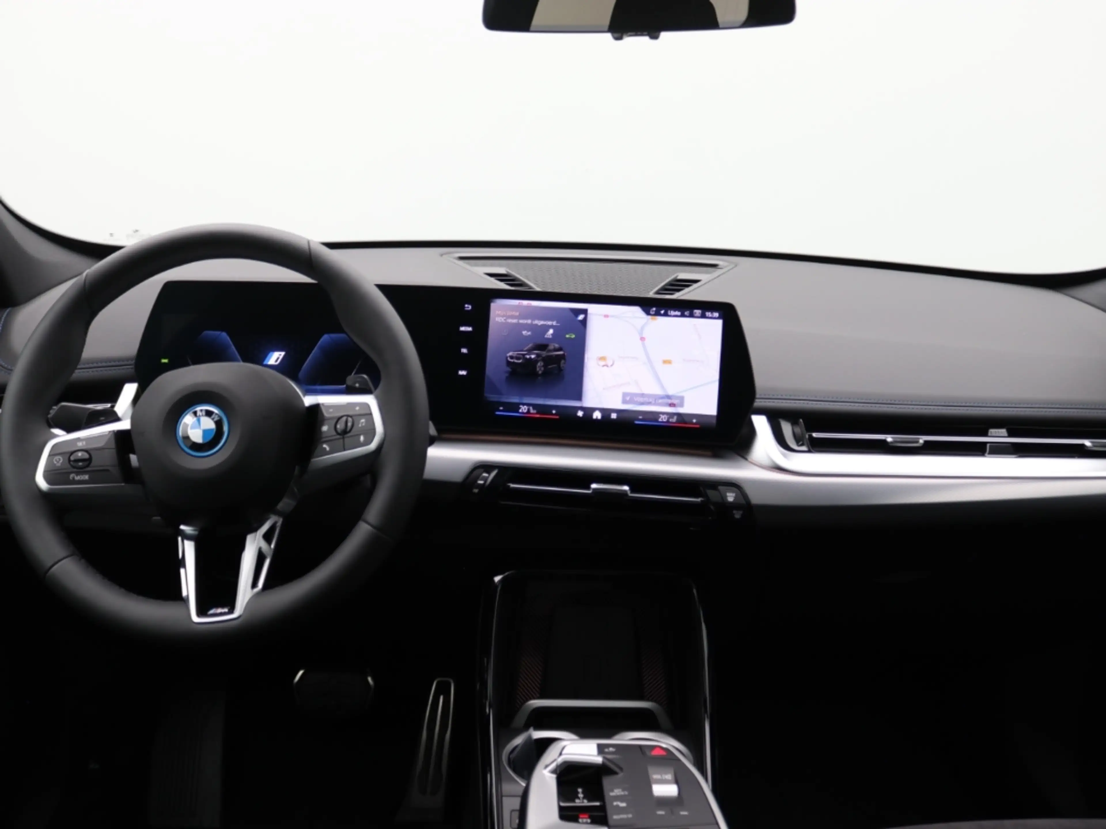 BMW X1 25 e xDrive M Sport AHK Pano Navi LED Dig. Cockpit — photo 14