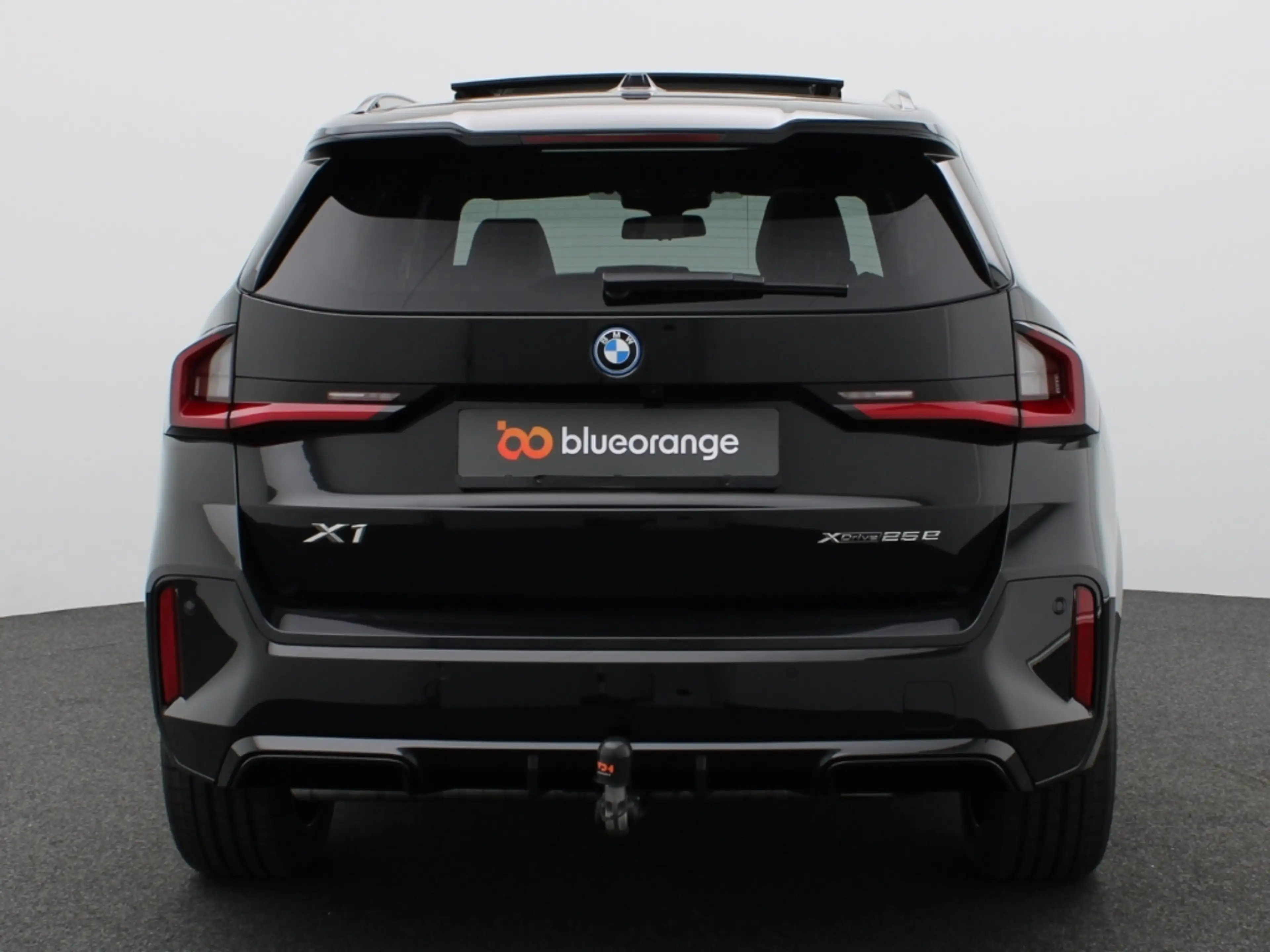BMW X1 25 e xDrive M Sport AHK Pano Navi LED Dig. Cockpit — photo 7