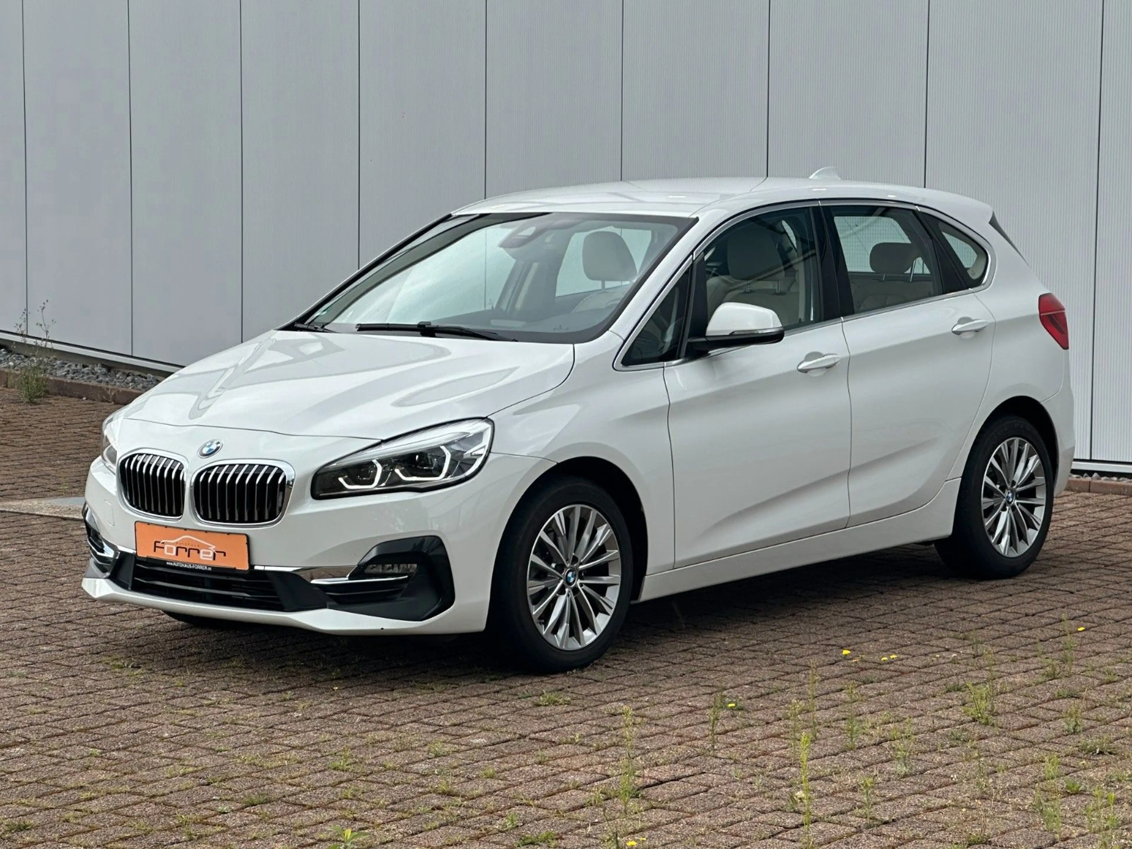 BMW 216 216 d Active Tourer Luxury Line Leder LED NAVI — photo 14