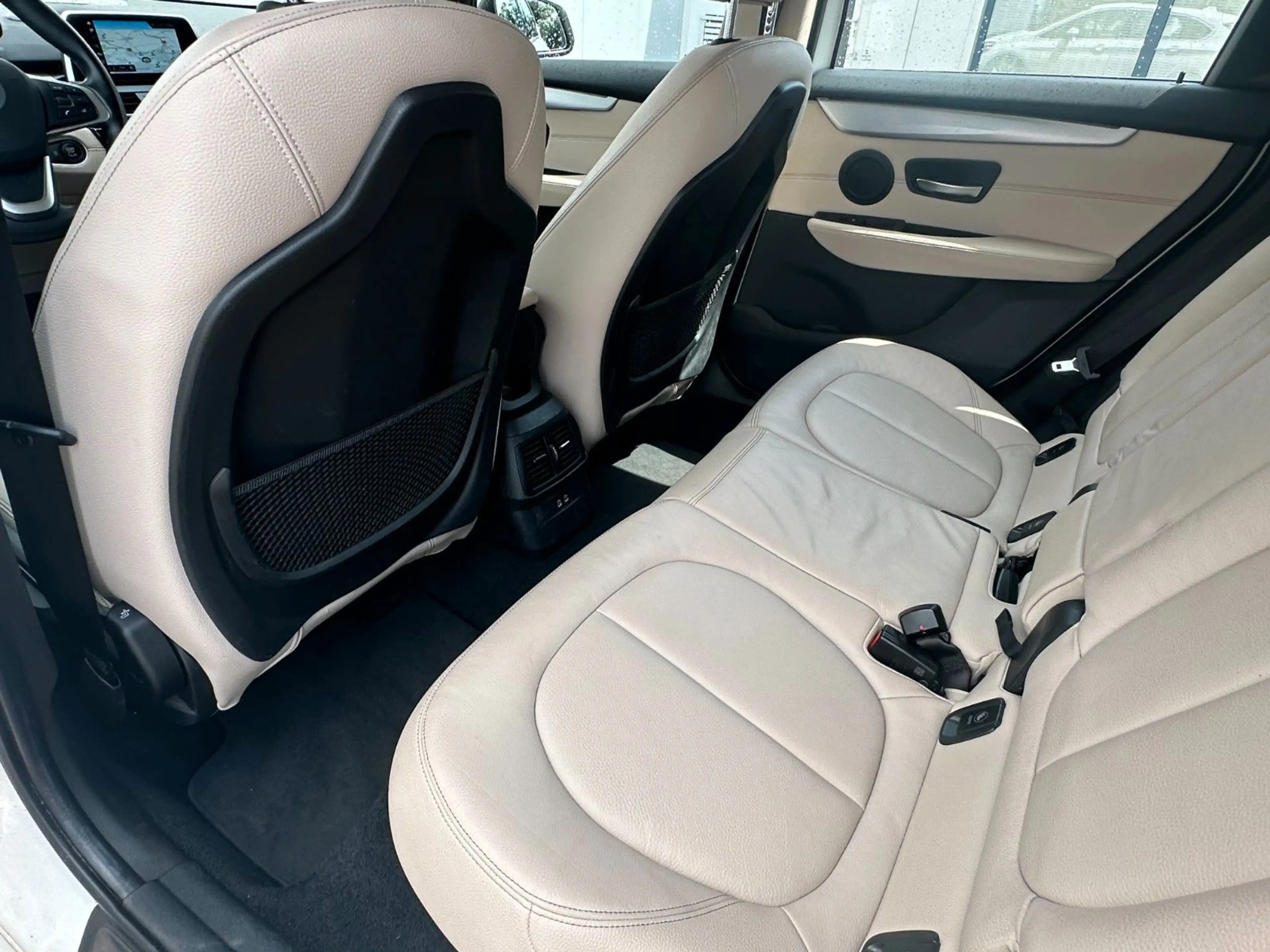 BMW 216 216 d Active Tourer Luxury Line Leder LED NAVI — photo 10
