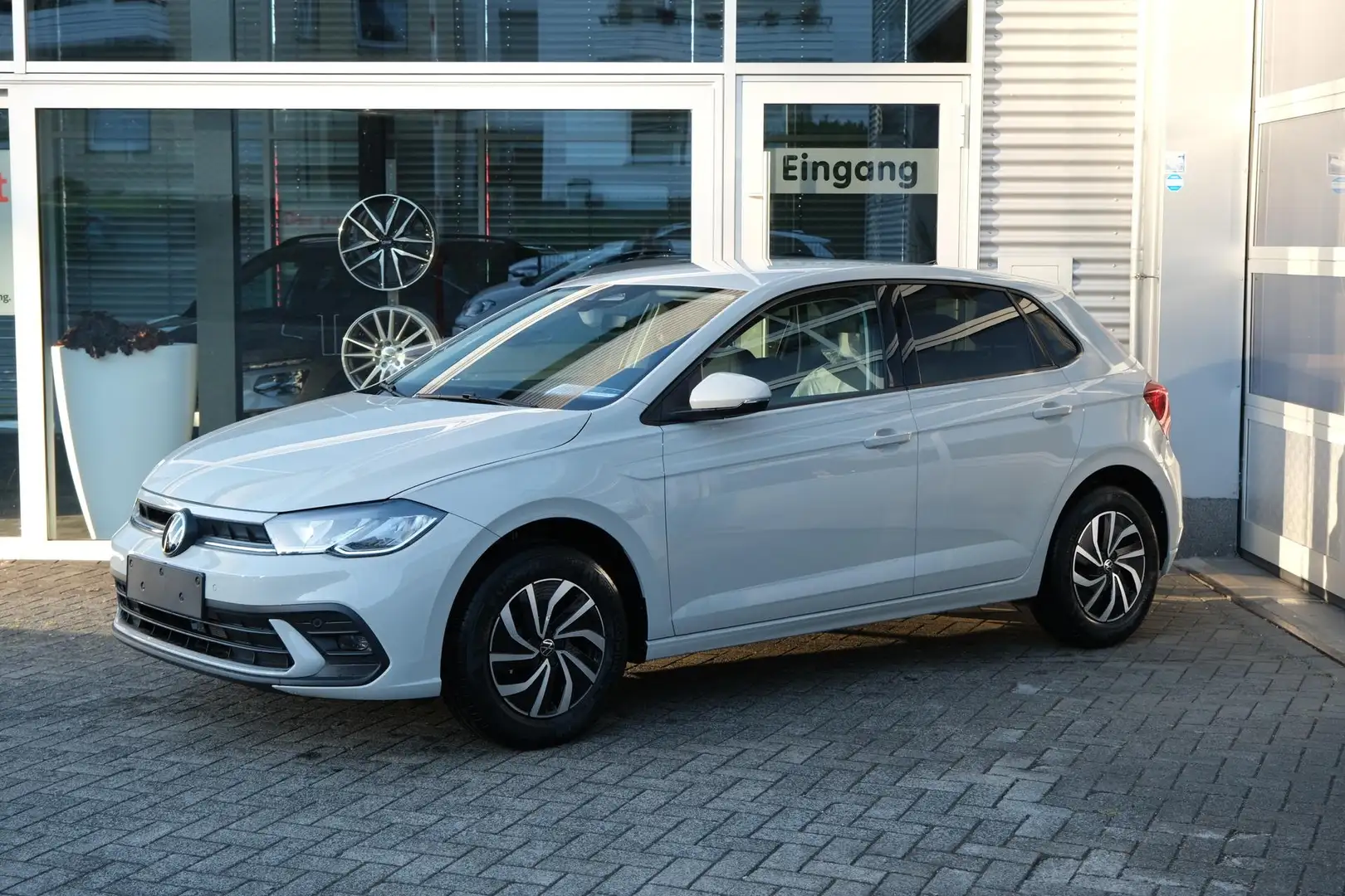 Volkswagen Polo 1.0 TSI Life Alu Kamera Climatronic App-Connect... Grau - 2