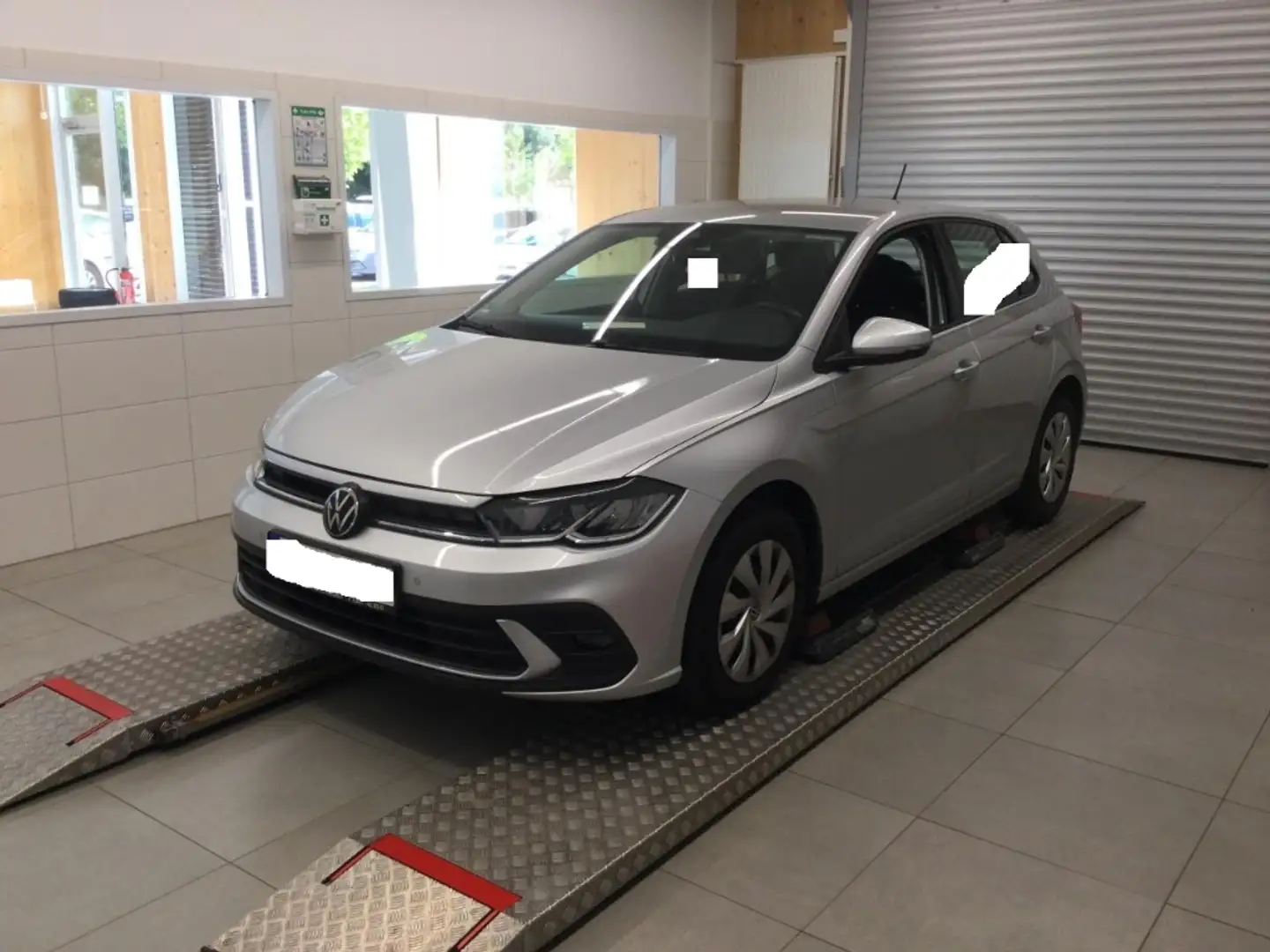 Volkswagen Polo LIFE LED SHZ NAVI NEBEL ISOFIX ABS PDC Silber - 1