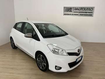 Yaris III 5p 1.4 d-4d  *** NEOPATENTATI***