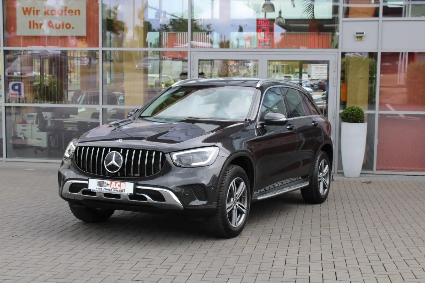 Mercedes-Benz GLC 300 4M Luft Pano Burmester Distronic Virtual Gris - 2