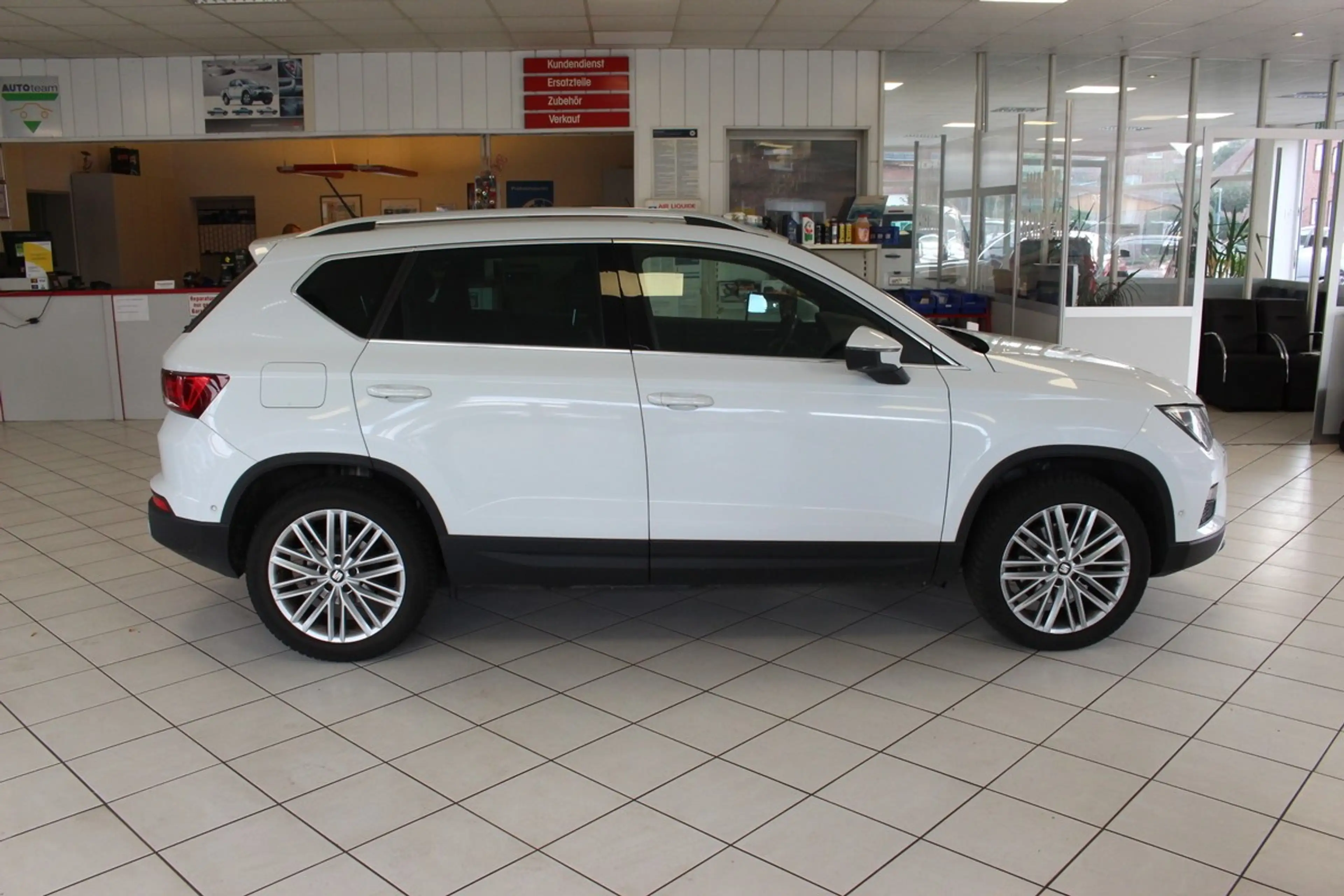 SEAT Ateca 2.0 TDI Xcellence 4Drive Pano.360°Kamera — photo 4