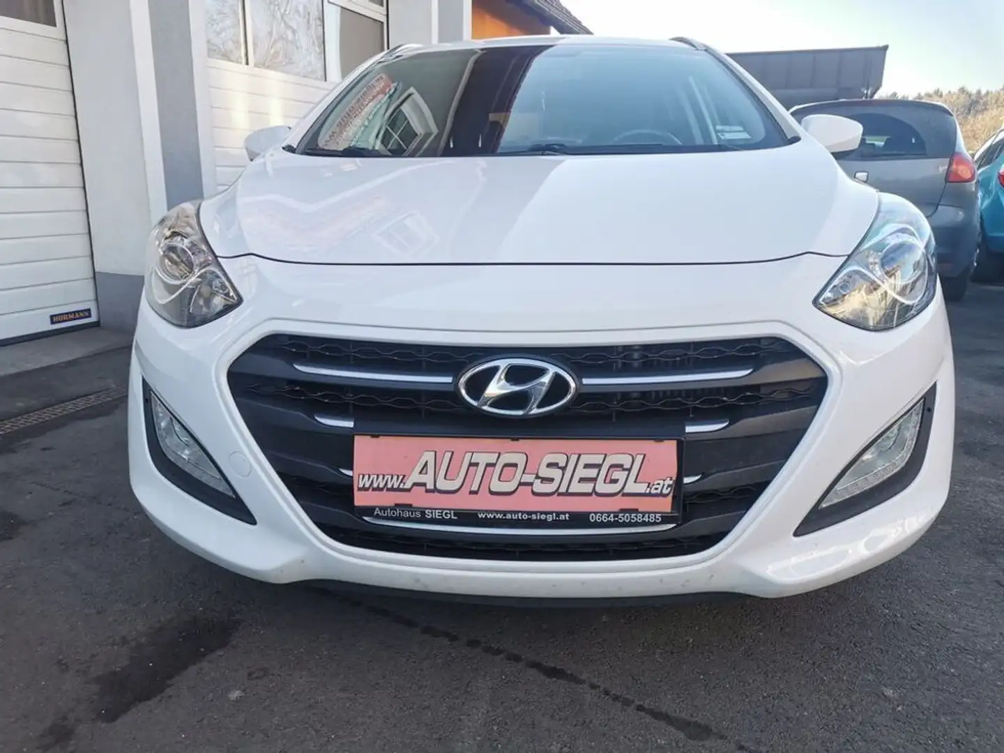Hyundai i30 Comfort  Kombi Modell 2016 Blanc - 2