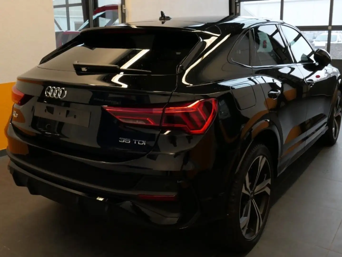 Audi Q3 Sportback 35 TDi 150cv S tronic S LINE EDITION FUL Negro - 1