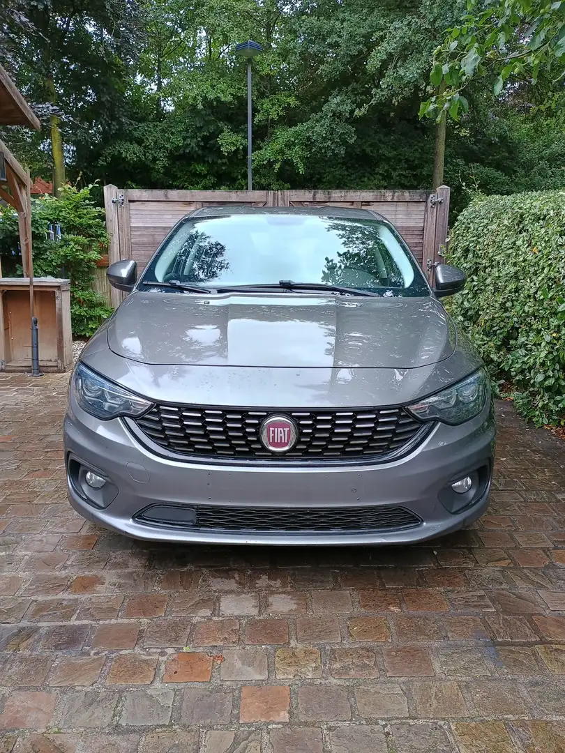Fiat Tipo 1.4 16V Lounge Grijs - 2