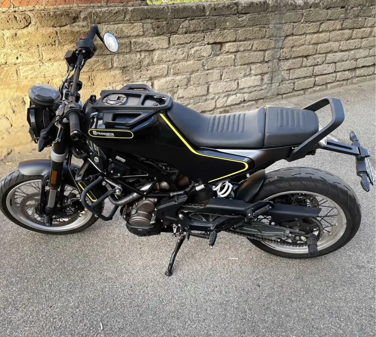 Husqvarna Svartpilen - 2