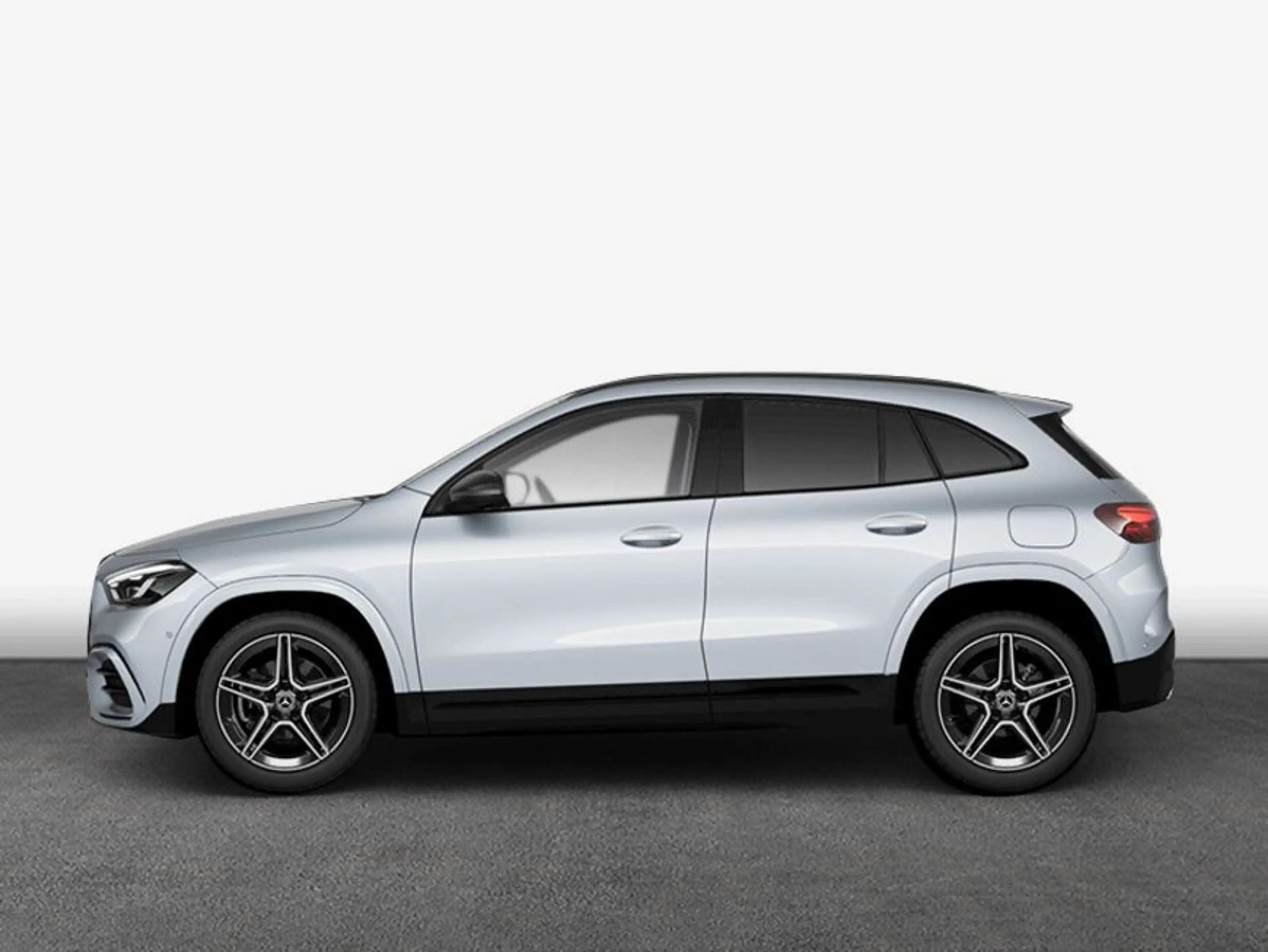 Mercedes-Benz GLA 200 GLA — photo 9