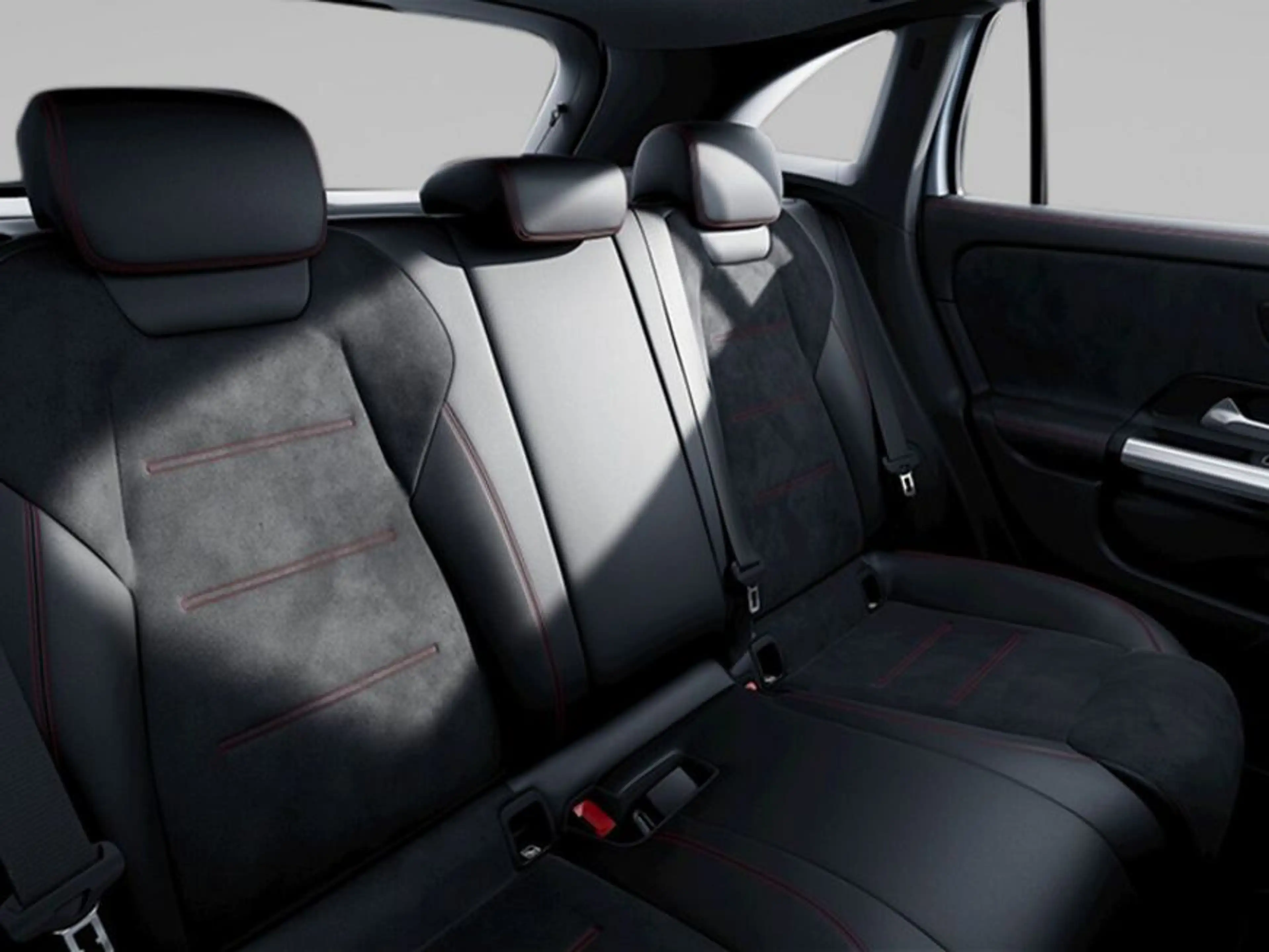 Mercedes-Benz GLA 200 GLA — photo 5