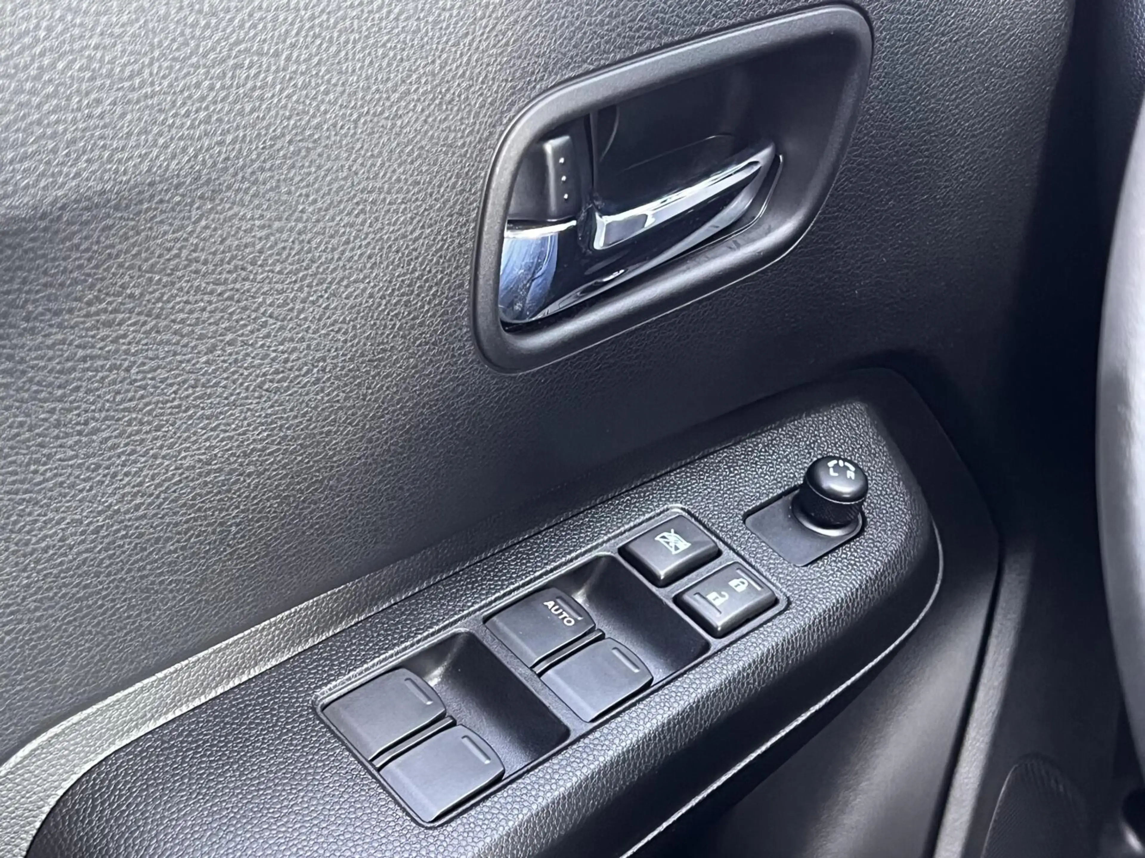 Suzuki Ignis 1.2 Smart Hybrid Style Airco Clima Cruise NAP — photo 24