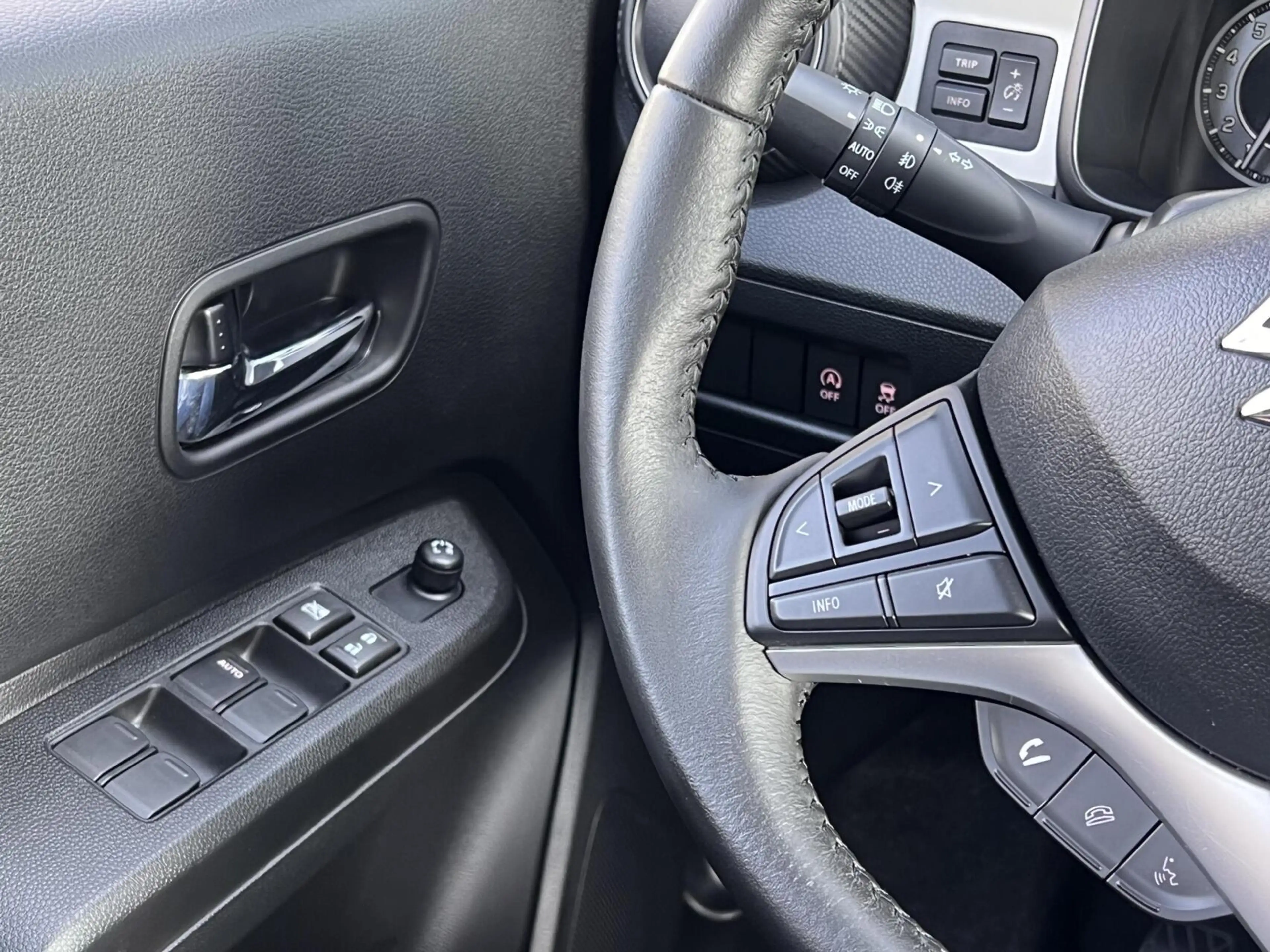Suzuki Ignis 1.2 Smart Hybrid Style Airco Clima Cruise NAP — photo 26