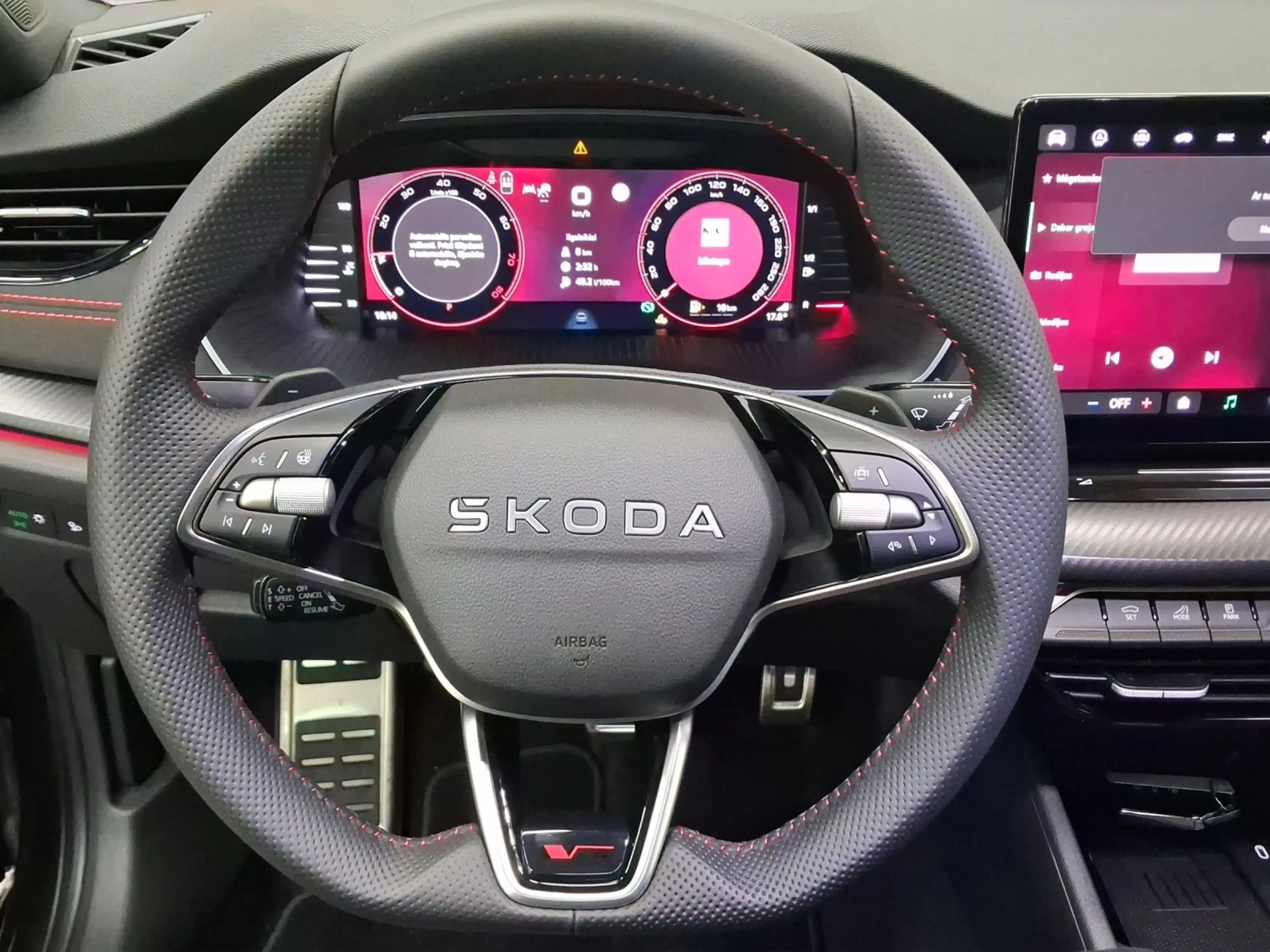 Skoda Octavia Combi RS TSI DSG INDIVIDUAL TITAN GREY A — photo 9