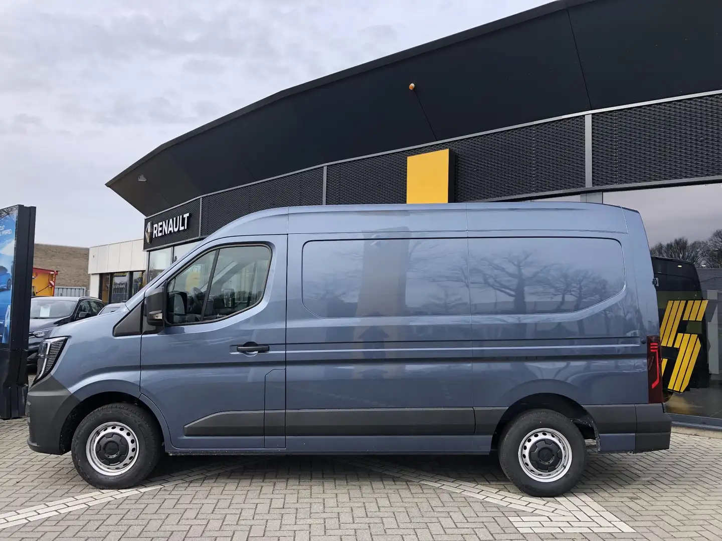 Renault Master T35 2.0 dCi 130 L2H2 Advance ** BPM-VRIJ ** & Dire Blauw - 2