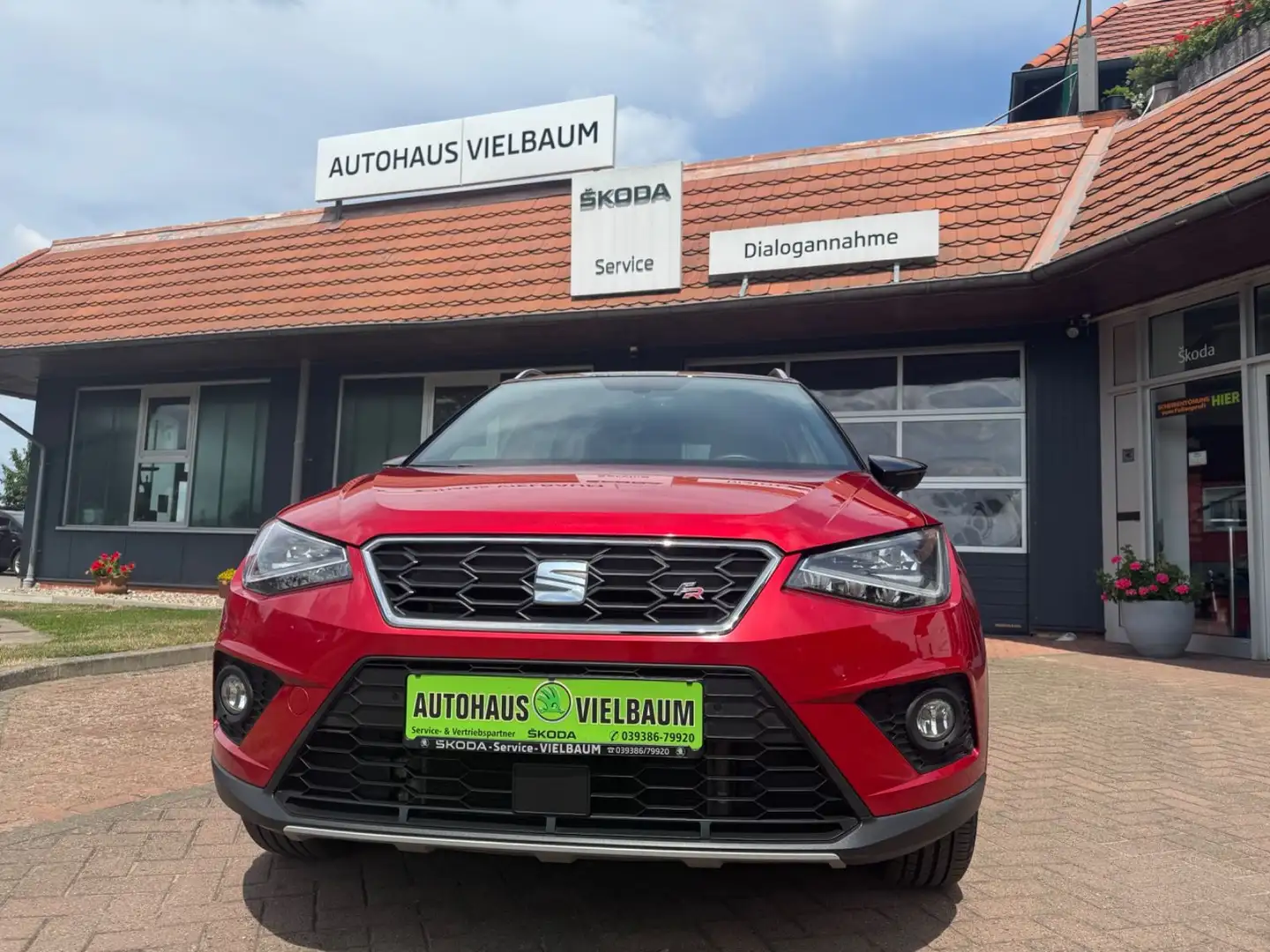 SEAT Arona FR 110kw LED-Kamera-Navi-Sitzh. Rot - 2