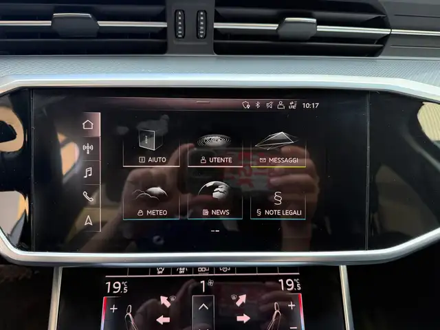 Audi A6 view 18