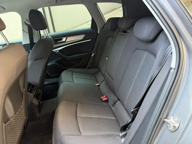 Audi A6 view 29