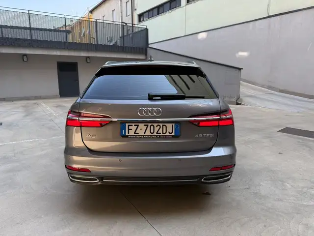 Audi A6 view 4