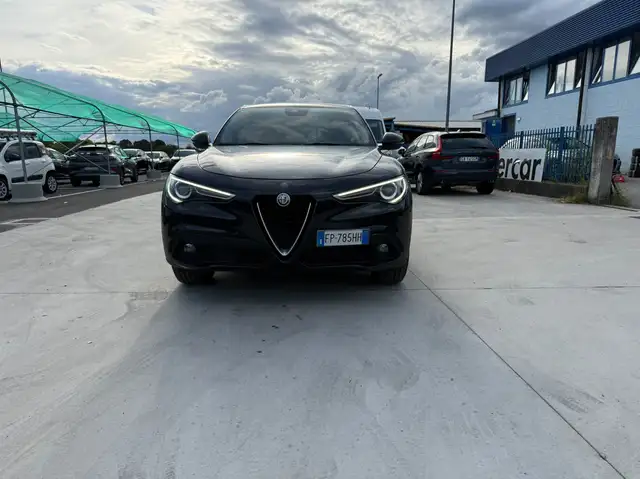 Alfa Romeo Stelvio Stelvio 2017 2.2 t Business Q4 180cv auto FP785hh