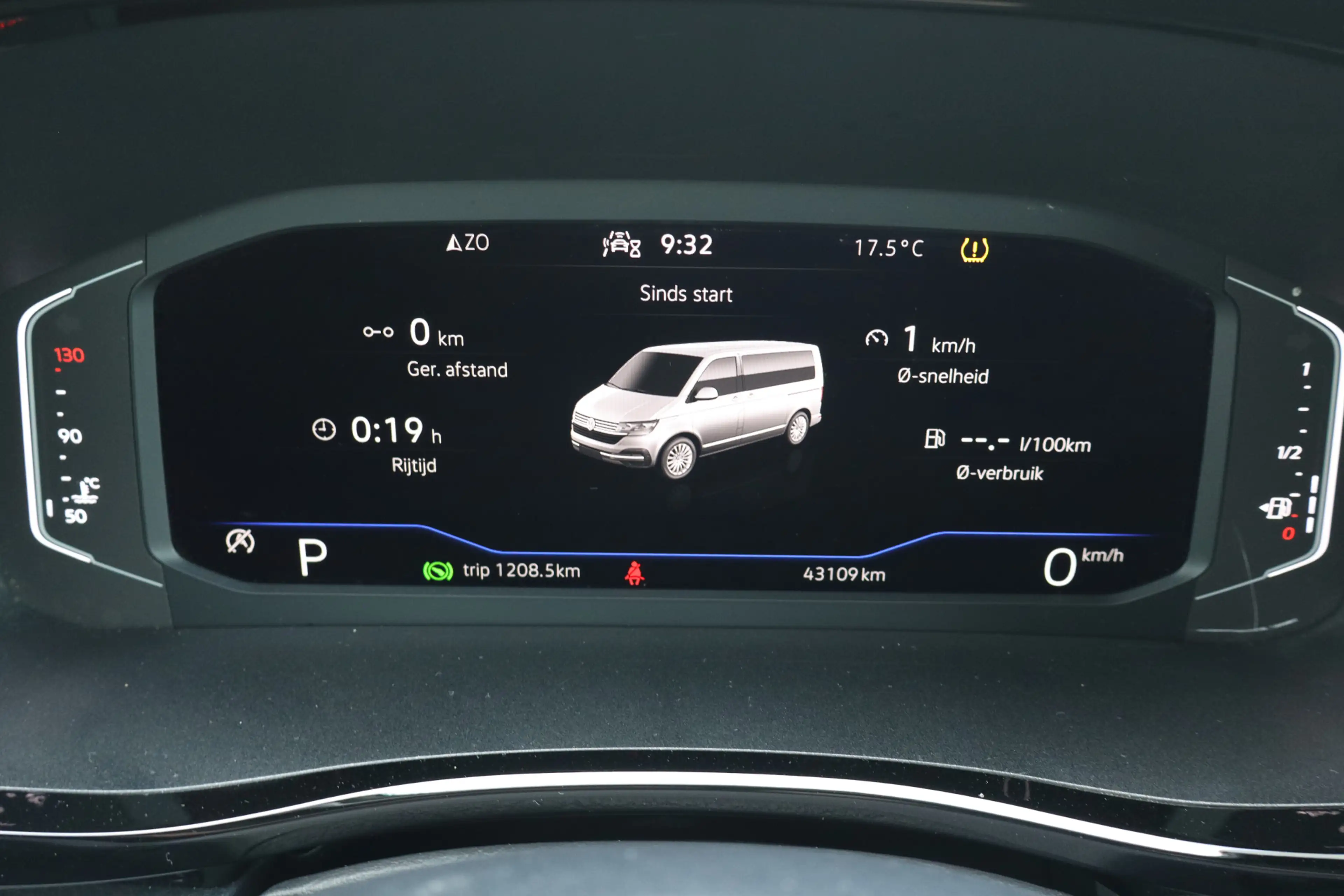 Volkswagen T6.1 Transporter 2.0 TDI L1H1 28 Bulli - NL Auto!! Adap Cruise I Ca — photo 7