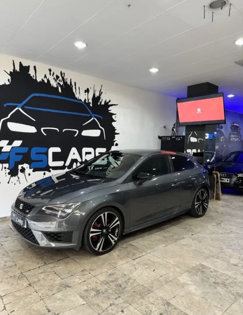 SEAT Leon SC 2.0 TSI S&S Cupra 280 Grau - 1