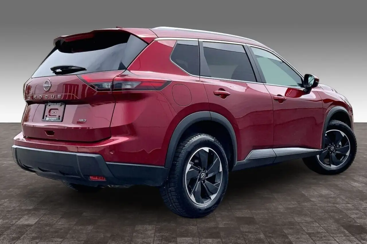 Nissan Rogue снимка Nissan Rogue