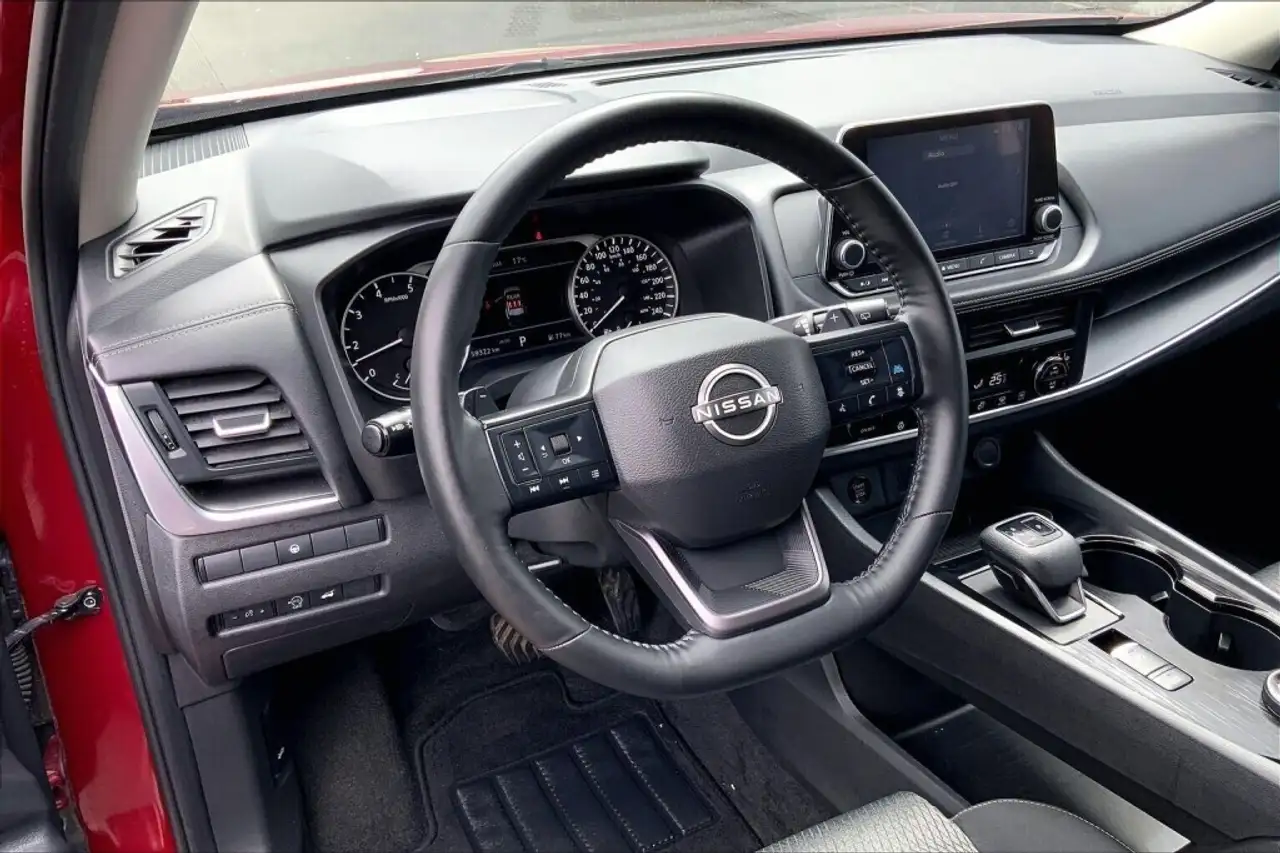 Nissan Rogue снимка Nissan Rogue