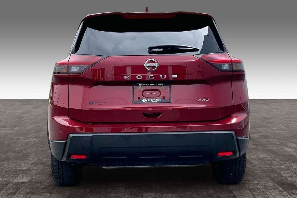 2025 Nissan Rogue SV MOONROOF AWD | LEATHER | HEATED SEATS & WHEEL — снимка 1
