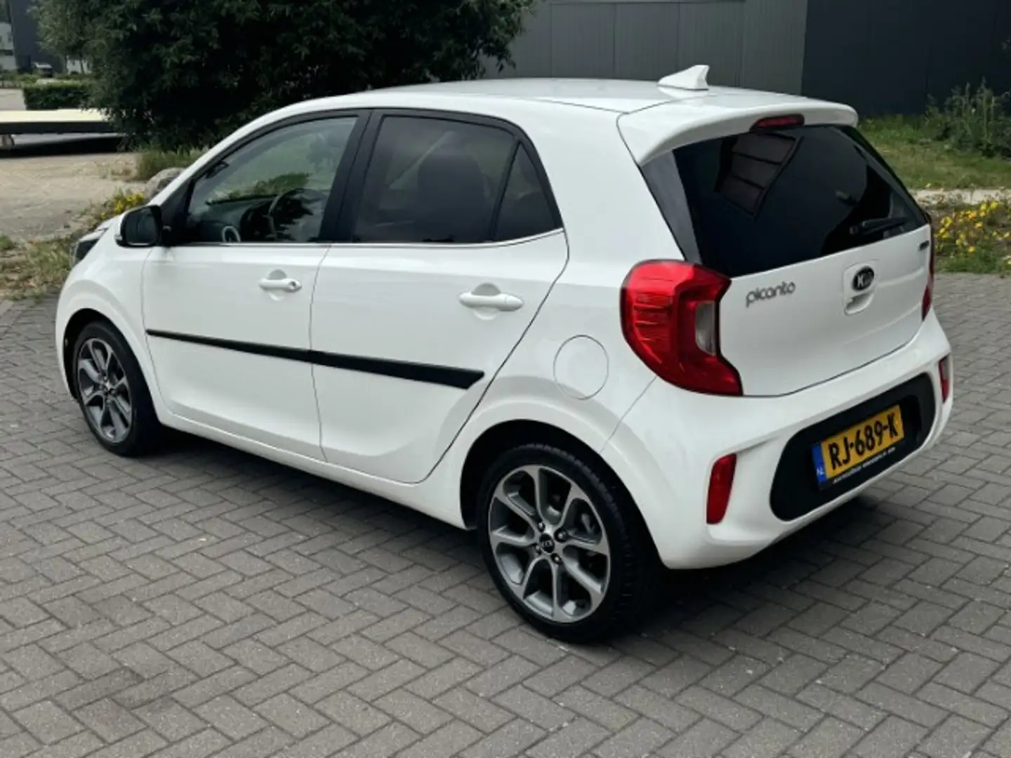 Kia Picanto 1.0 CVVT Design Edition 24.000 KM Wit - 2