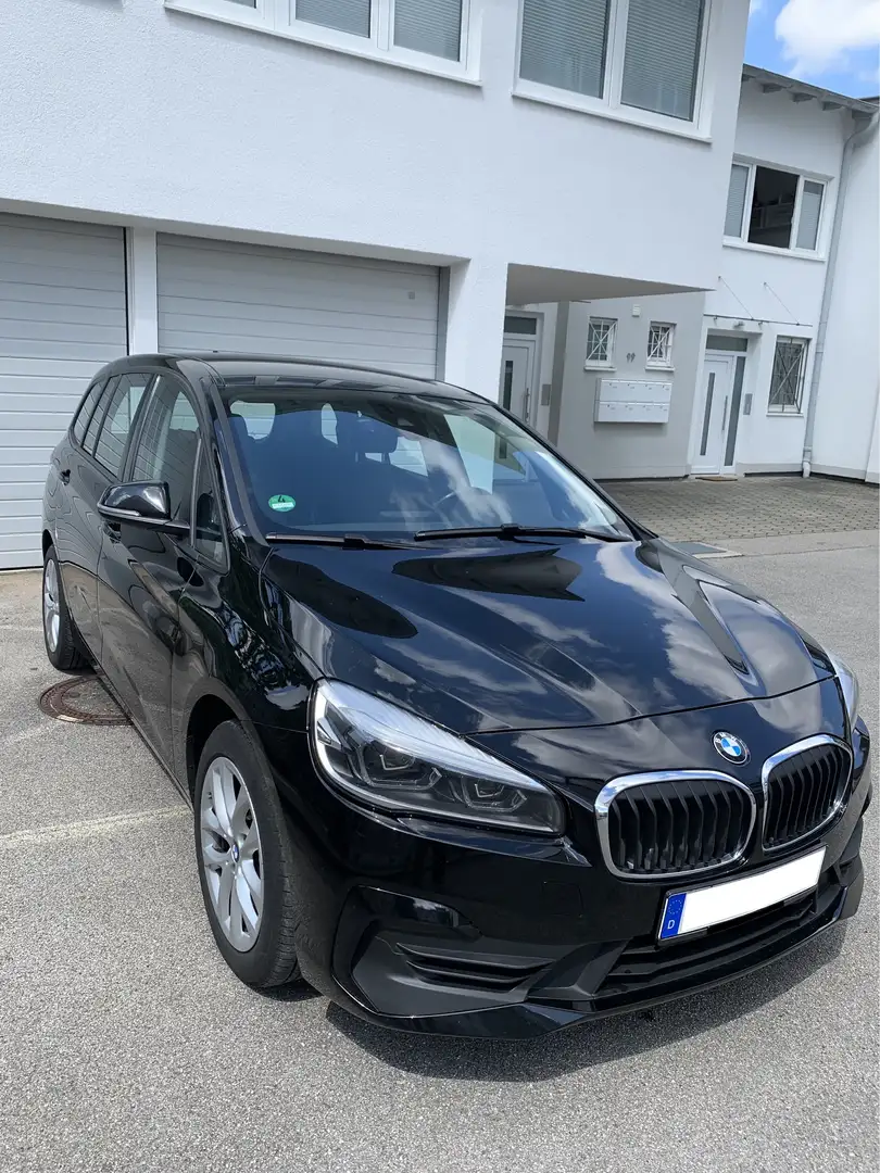 BMW 218 218d Gran Tourer Aut. Advantage Schwarz - 2