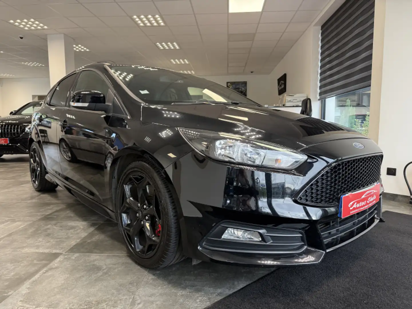 Ford Focus 2.0 TDCI 185CH STOP\u0026START ST Noir - 2