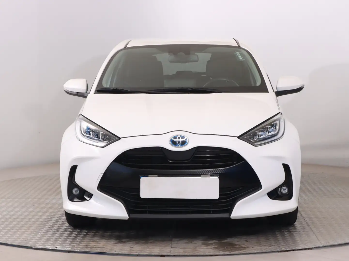 Toyota Yaris 1.5 Style 2xKlima ACC AUT Fernlichtass. Weiß - 2