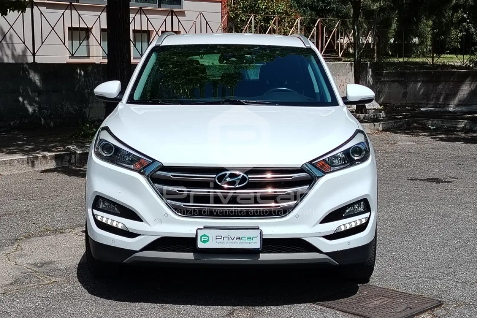 Hyundai TUCSON Tucson 1.7 CRDi XPossible Blanc - 2